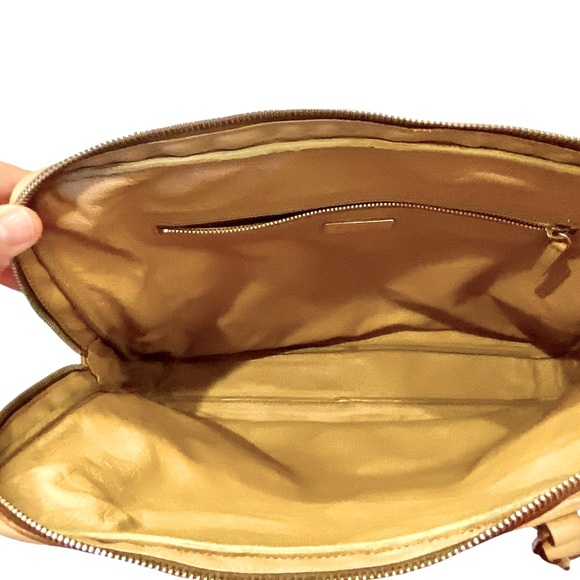 Prada cream leather shoulder bag briefcase laptop tote with side number lock - Picture 14 of 15